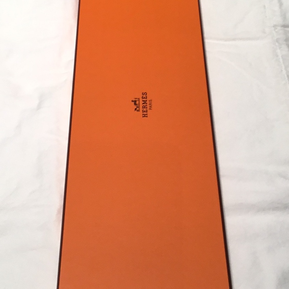 Hermès Signature Orange Box
